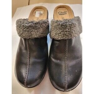 Clark's Women's shoes, 9 Clogs With Fur Trim, Exc. Cond.